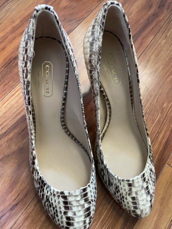 Coach Shoes - Coach Women's Snakeskin Print Pumps Shoes, White Brown, Size 6.5 B